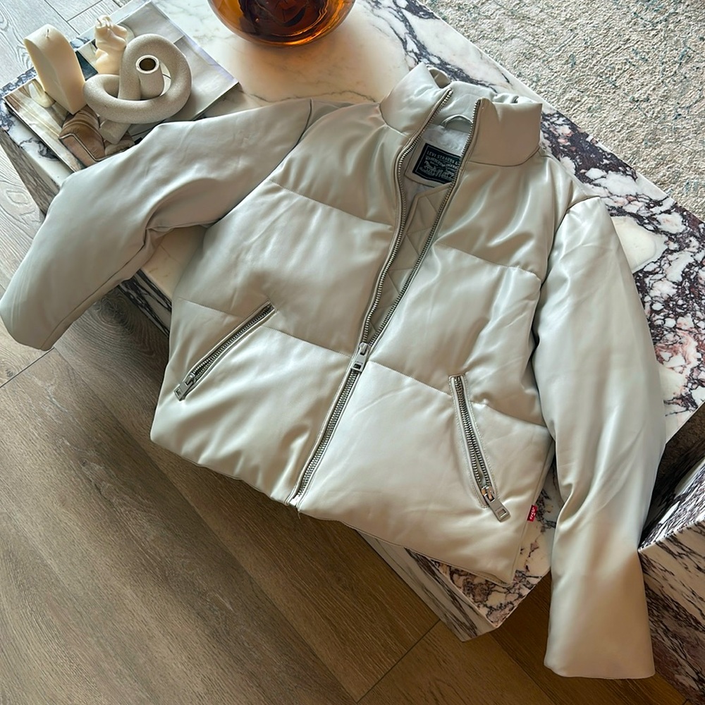 Levi’s puffer jacket